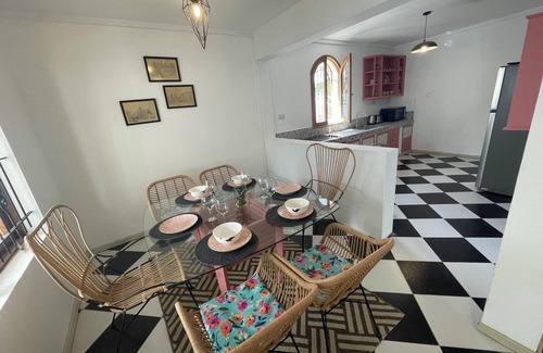 Blue Bay Apartamento | FRIDA, 3-bedroom apartment just a few minutes' walk from Blue Bay lagoon.
