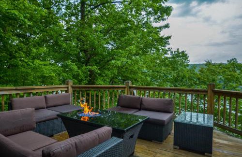 McHenry Casa | Fridays Escape