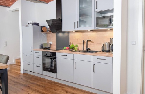 Krummhoern Apartamento | Frieda vacation apartment in the historic Gulfhof