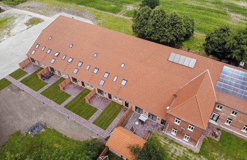 Krummhoern Apartamento | Frieda vacation apartment in the historic Gulfhof