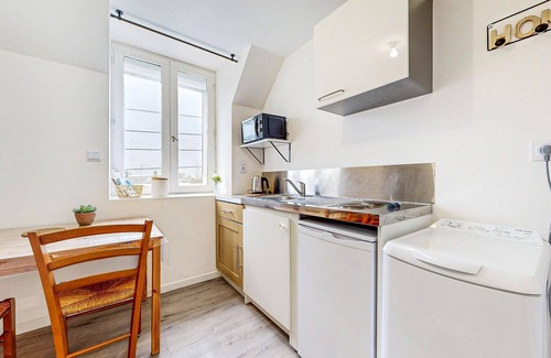 Ecartelee-Bonabry-Orieres-Paron Apartamento | Friendly and functional apartment in the heart of the town of Fougeres.