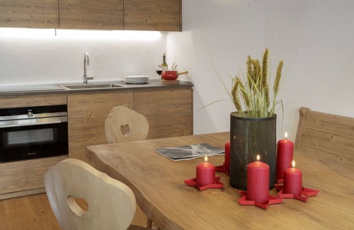 Paquier Apartamento | Friendly Apartment walking distance village center and ski bus gondola .