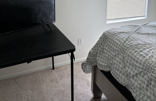 Avondale Casa | Friendly peaceful home in a good neighborhood