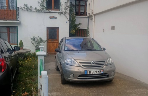 Luz-Saint-Sauveur Casa | Friendly, sunny house, conveniently located in the village.