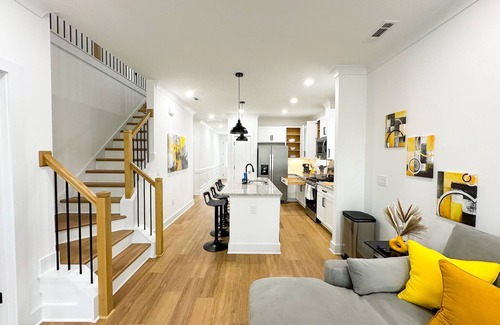 Northeast Raleigh Casa | Friends and Family Home|Game Room|Prime Location