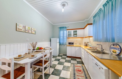 Messini Villa | Friends & Family House cerca de la playa con dos piscinas (una para niños)