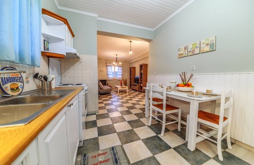 Messini Villa | Friends & Family House cerca de la playa con dos piscinas (una para niños)