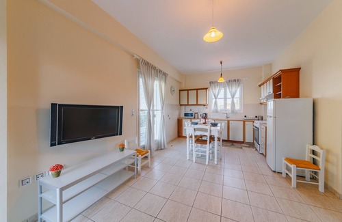 Messini Villa | Friends & Family House cerca de la playa con dos piscinas (una para niños)