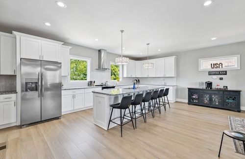 Buena Vista Casa | Friends in Skyline Places - Luxurious Brand New Build, Great for Groups, 10 min to Downtown Nash!