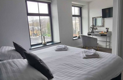 Stocksbridge Hotel | Friendship Hotel