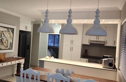 Ballito Apartamento | Frinton on Sea 12