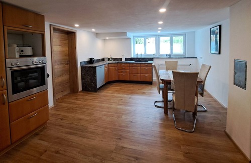 Gemarkung Daugendorf Apartamento | Frisch Renovierte Ferienwohnung mit Altbaucharme in Altem Bauernhaus