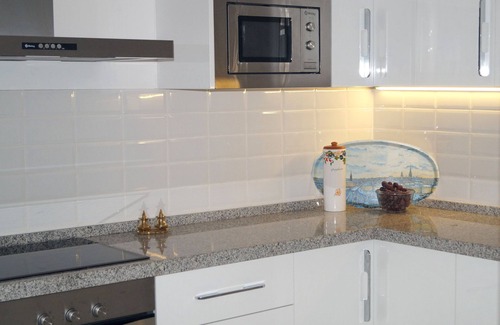 Torreblanca Apartamento | Frisch Renovierte, Sehr Geräumige Wohnung Direkt an der Strandpromenade