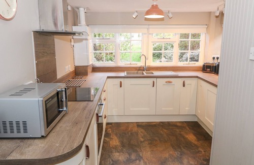 Dolgellau Cabaña | FRO AWEL, family friendly, character holiday cottage in Dolgellau