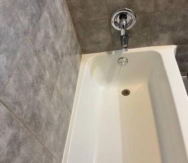 Hartford Apartamento | Frog Hollow Red Door Haven
