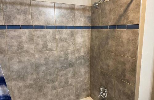 Hartford Apartamento | Frog Hollow Red Door Haven