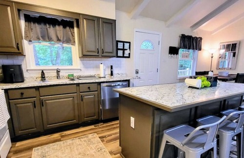 Briar Crest Woods Casa | Frolic in Fern l Enclosed Deck, Bar, Ski Access