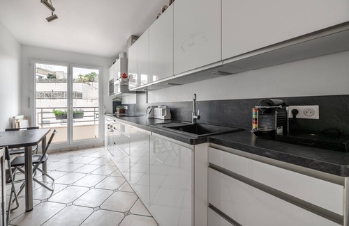 Levallois-Perret Apartamento | From Levallois With Love, by Veeve