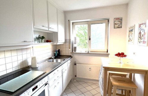Unteruhldingen Apartamento | From sunrise to sunset, you can enjoy magnificent views of the lake,
