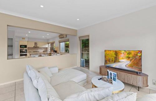Forest Lake Casa | Front Lake View 4Bed Home with Pool and Mins to Mall