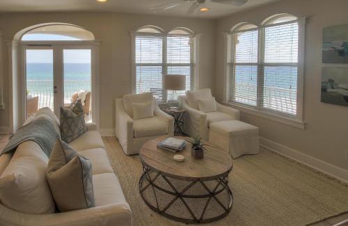 Seacrest Casa | Front Row