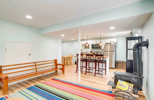 Front Royal Apartamento | Front Royal Studio w/ Mtn Views & Brick Oven