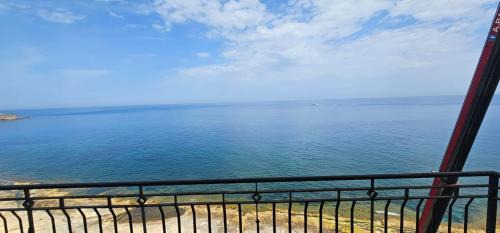 Tower Road Apartamento | Front Sea ViewSpacious 3-Bedroom Apartment Sliema S3