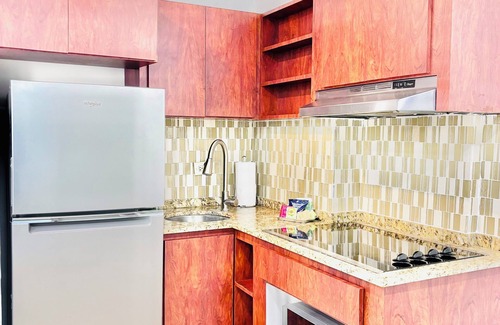Isla Grande Apartamento | Front to Convention center, close to the beach and old San Juan