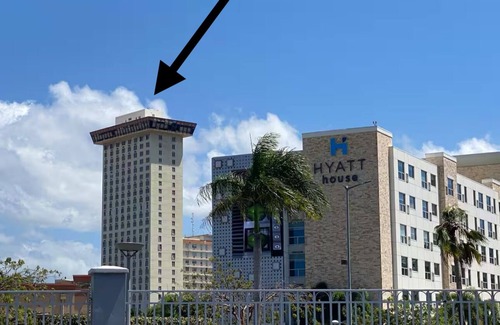 Isla Grande Apartamento | Front to Convention center, close to the beach and old San Juan