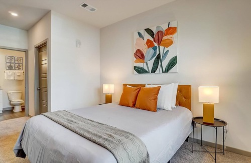 Forest Park Apartamento | Frontdesk | 1 BR Apt near Vulcan Park