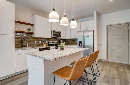 Forest Park Apartamento | Frontdesk | 1 BR Apt near Birmingham Zoo