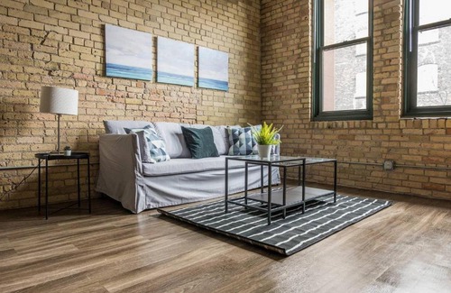 Warehouse District Apartamento | FRONTDESK 50 4th Ave Apts North Loop Warehouse District