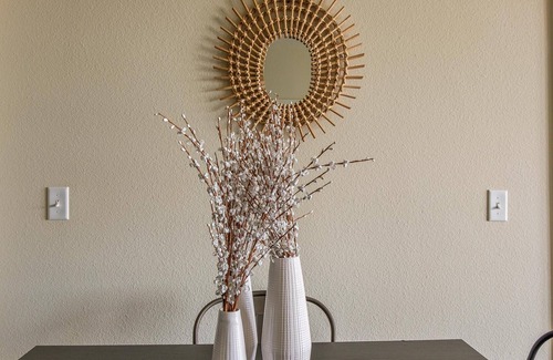 Fort Worth Cultural District Apartamento | Frontdesk | Contemporary 2BR with Balcony