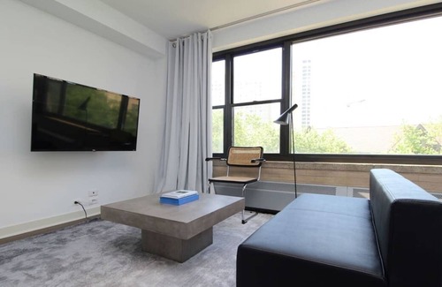 Indian Village Apartamento | Frontdesk | First-Class Studio Apt in Hyde Park