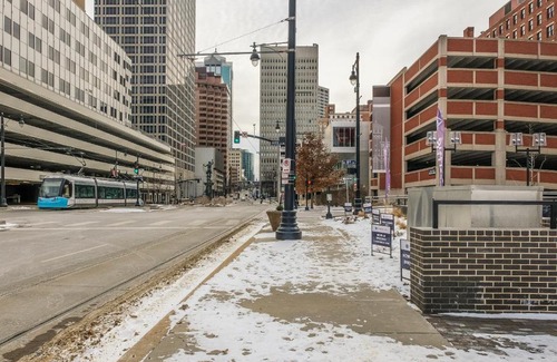 Downtown Kansas City Apartamento | FRONTDESK Flashcube Apts Downtown Kansas City