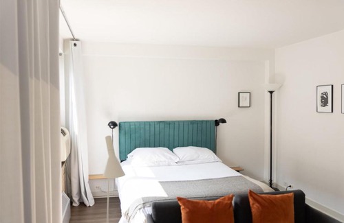 Indian Village Apartamento | FRONTDESK Modern Studio Apt in East Hyde Park