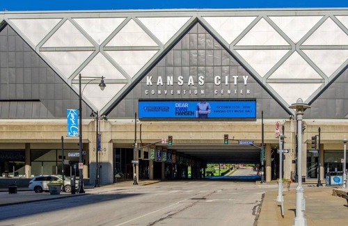 Downtown Kansas City Apartamento | FRONTDESK The Grand Apts Downtown Kansas City