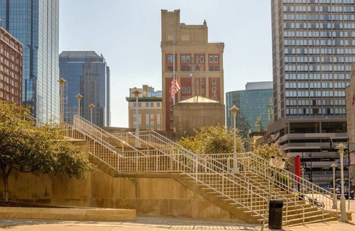 Downtown Kansas City Apartamento | FRONTDESK The Grand Apts Downtown Kansas City