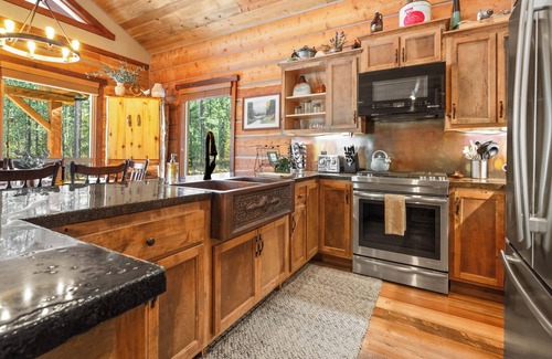 Coram Cabina | Frontier Cabin, 7 min to Glacier, Fire Pit