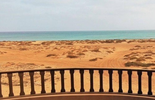 Santa Maria Apartamento | Frontline, frente a la playa, Huge 2 Bedrooom, Lujo Apartamento Planta Baja