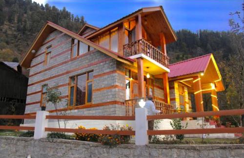 Manali Chalet De Esquí | Frostvale Private 3 Bedroom Cottage