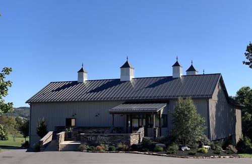 Mechanicsville Cabaña | Frosty Valley Resort
