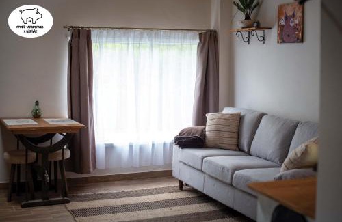 Ostoros Apartamento | FruPi Apartmanok - A kis ház