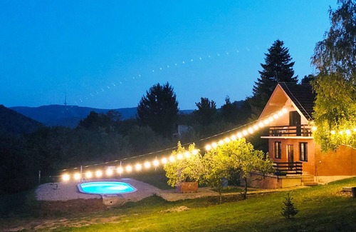 Petrovaradin Casa | Fruska Pool House