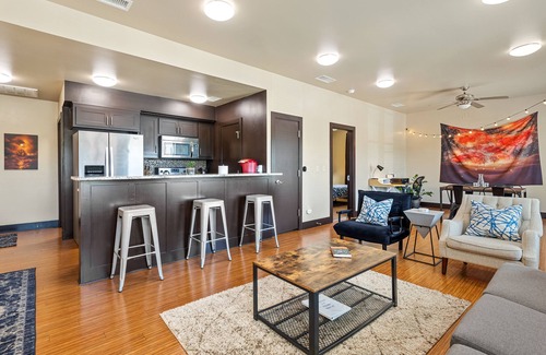 Fort Worth Apartamento | Fort Worth Quiet Loft - ¡Camina hasta Magnolia Ave!