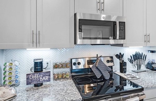Fort Worth Apartamento | FtWorth NR DFW airport Wifi gym pool 1/1 Garage