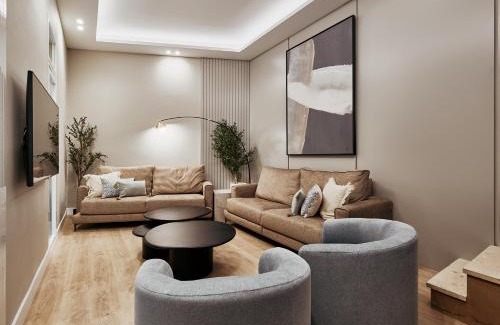 Trafalgar Casa | Fuencarral Living 7BR 7BH
