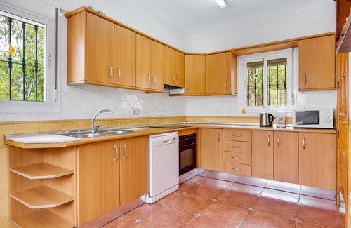 Torreblanca Casa | Fuengirola1500 m de la playa, piscina privada.