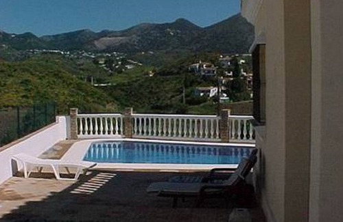 Torreblanca Casa | Fuengirola1500 m de la playa, piscina privada.