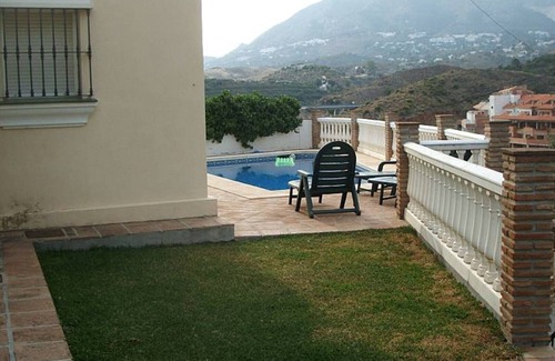 Torreblanca Casa | Fuengirola1500 m de la playa, piscina privada.